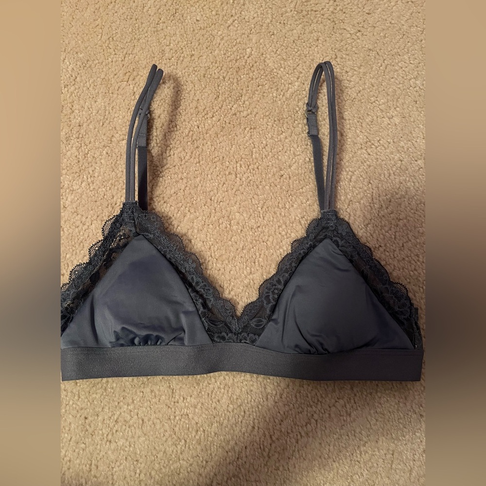 NWOT! Gilly Hicks Bralette - Picture 2 of 4